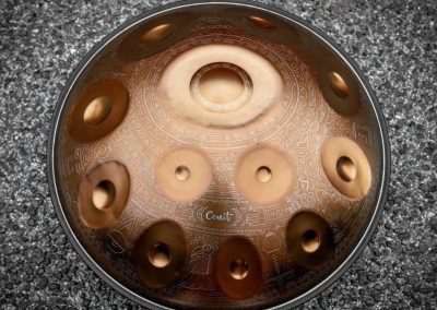 Grabado dibujo maya en Handpan de Cenit